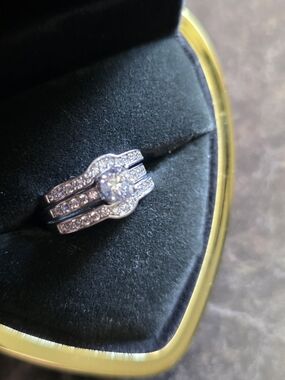 .925 Sterling Silver Ring (Size 8) — Mexico — Cubic Zirconia Stone